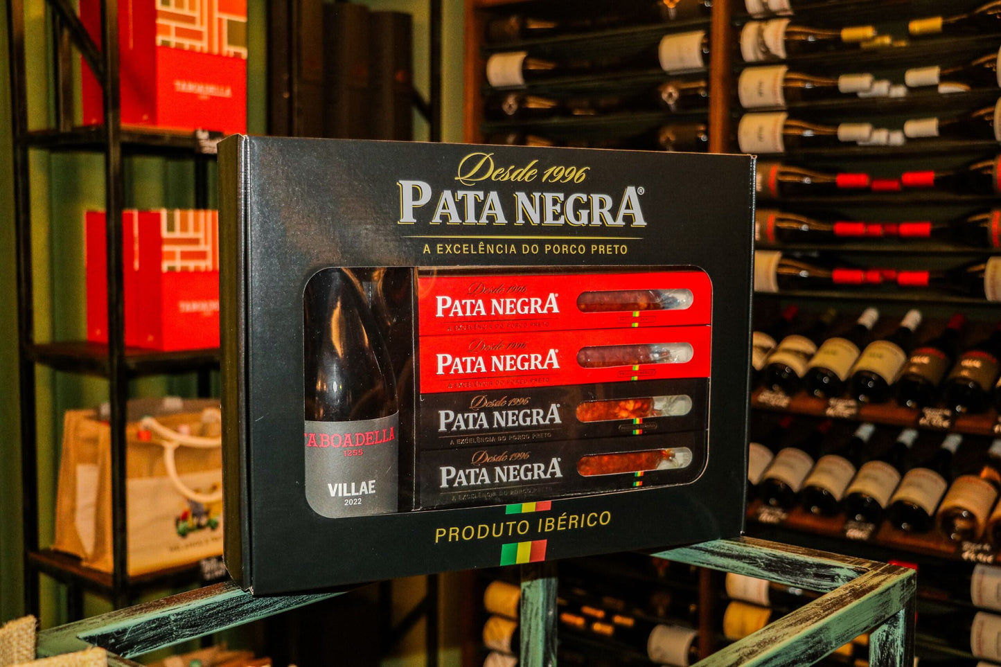 Caixa: Pata Negra e Vinho Taboadella